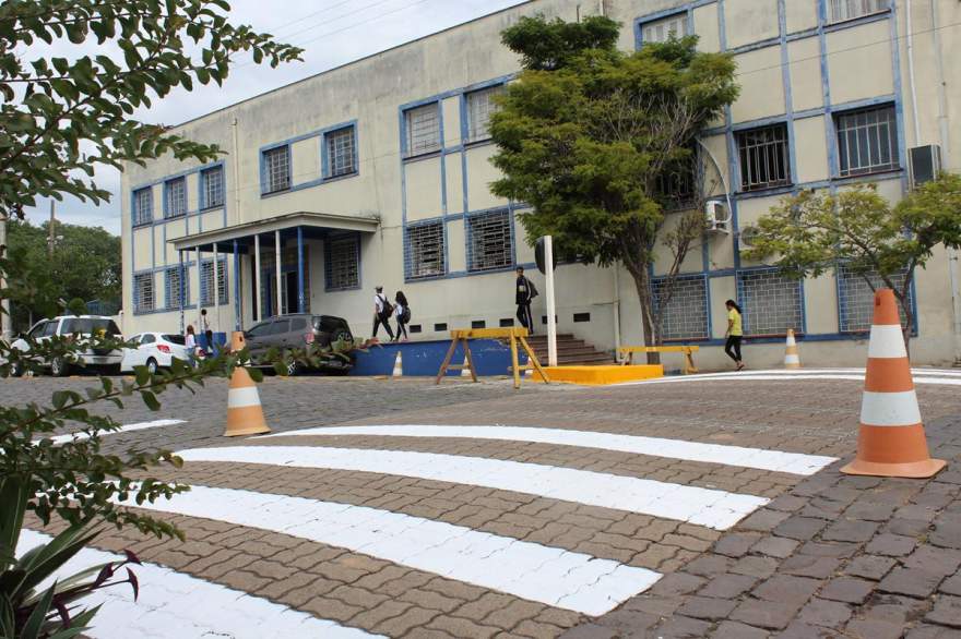 Mudanças irão garantir um melhor funcionamento do trânsito no entorno da escola