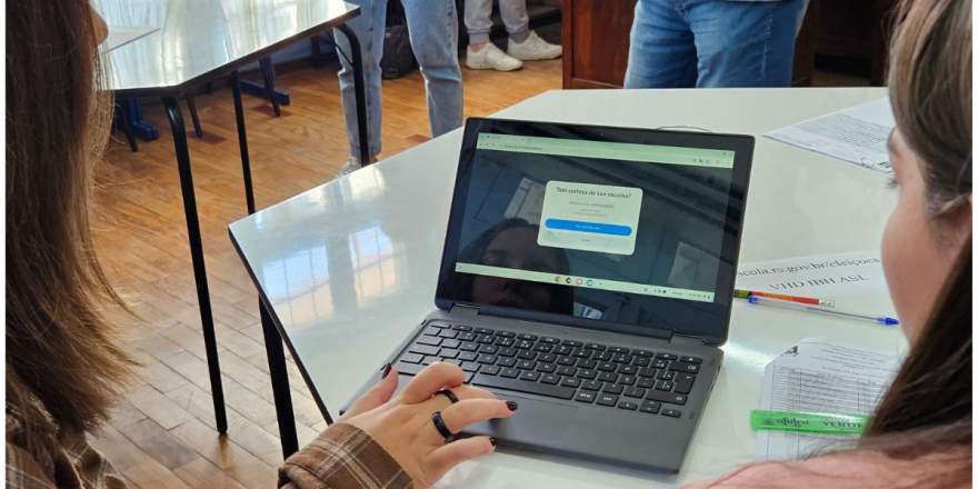 Votação foi realizada em plataforma da Seduc