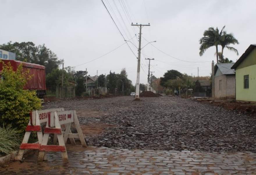 Revitalização da avenida iniciou há cerca de três meses