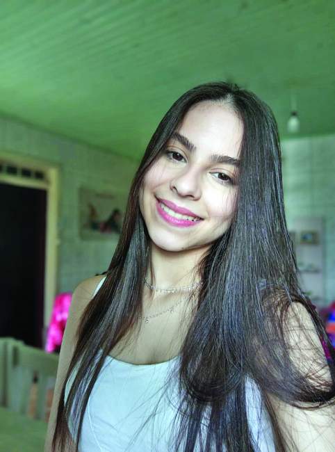 Ellen Flores - Estrela 