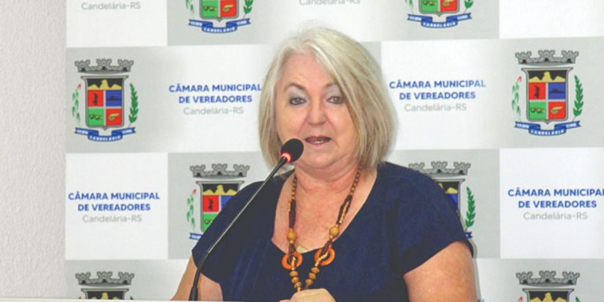 Rosemari Hofmeister apresentou dados e relatórios (Foto: Diego Foppa | Folha de Candelária