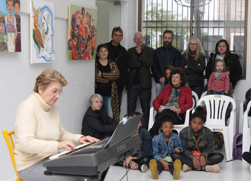 Apresentação de piano de Vera Becker