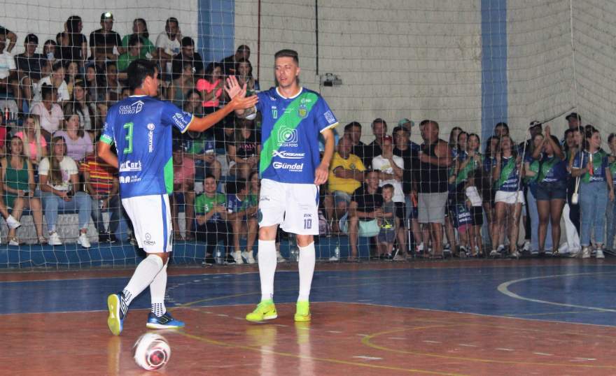 UGF/Extreme 4 x 1 Canelas