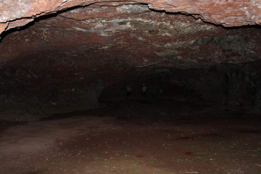 O interior da gruta: 35 metros de extensão