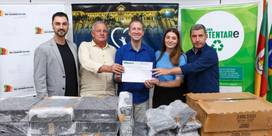 Computadores foram repassados pela Secretaria de Desenvolvimento Social (Foto: Divulgação | AI Prefeitura)