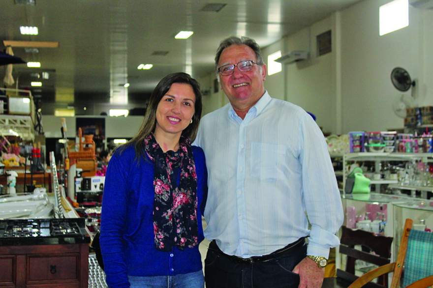 José Luiz e Roberta Cerentini convidam a comunidade para prestigiar o Dia D que será realizado dias 5 e 6 de outubro - Crédito: Odete Jochins - Fol