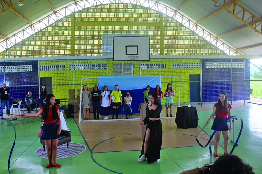 A grande vencedora do concurso foi a obra “Minha voz é sua também”, apresentada pela Escola São João Batista de La Salle