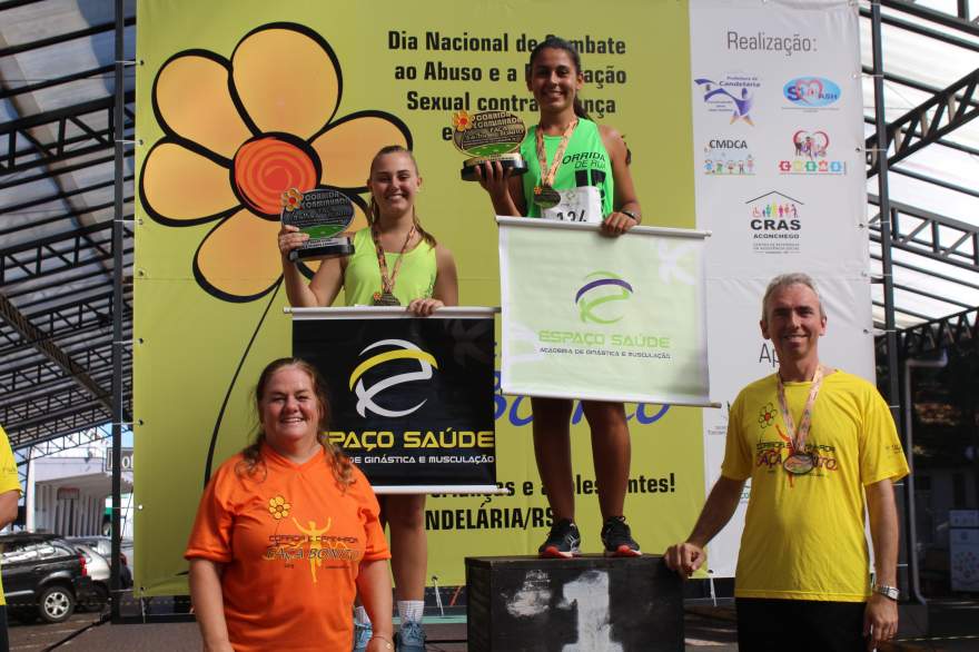 Premiação 20/24 anos feminino 4km