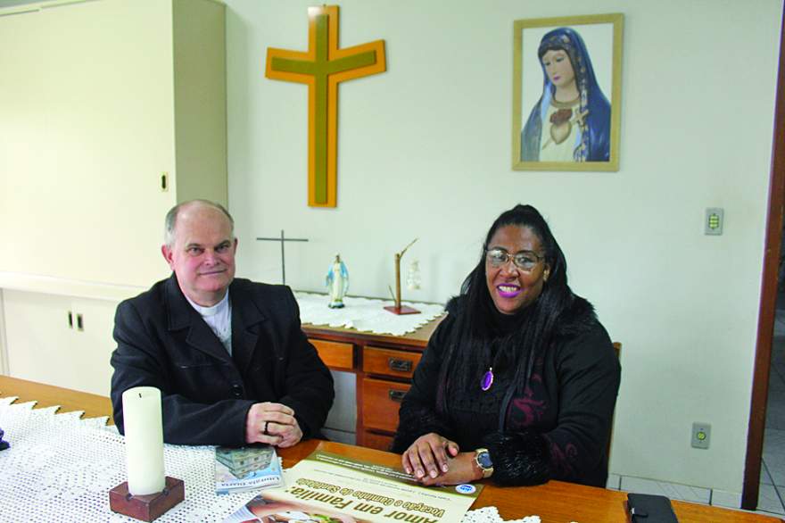 Padre José Carlos e Márcia: comprometimento com a causa da segurança alimentar.