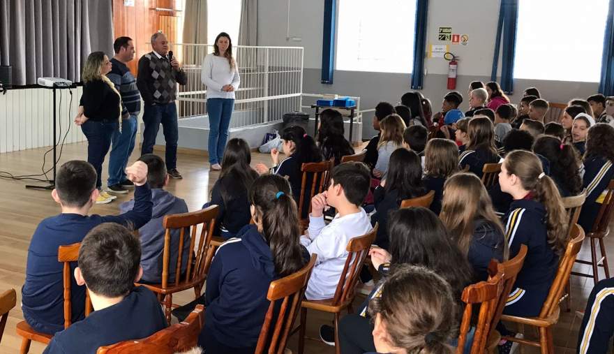 Palestra buscou conscientizar estudantes sobre a relevância da causa animal