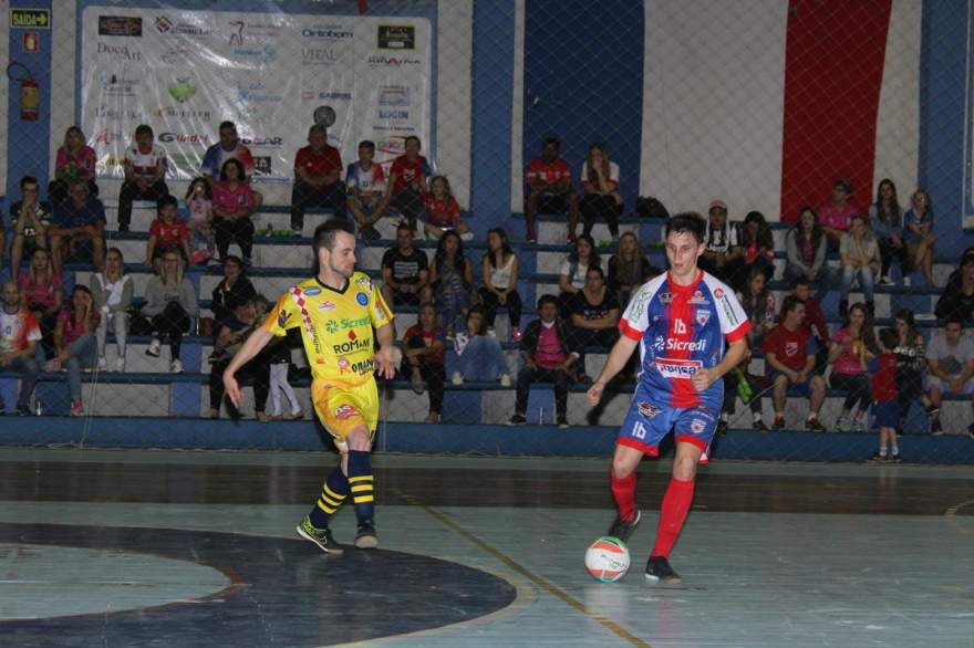 Atlético 2 x 3 Associação Marauense de Futsal (AMF)