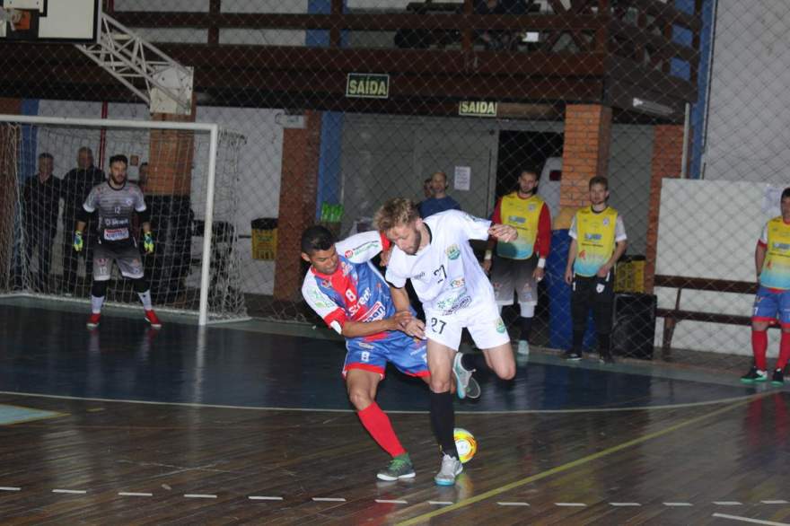Atlético  3 x 4 Teutônia Futsal
