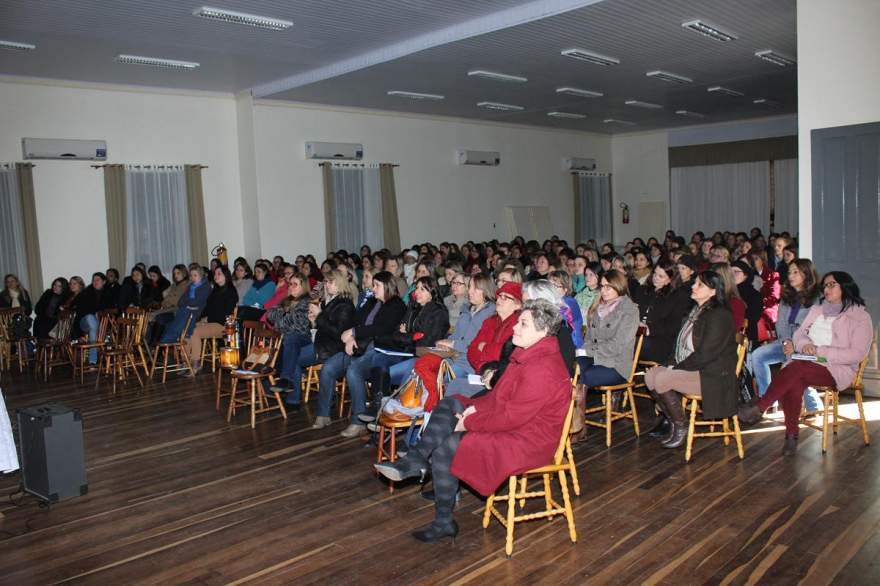 Jornada Pedagógica reúne professores e auxiliares da rede municipal de ensino - Tiago Mairo Garcia / Folha de Candelária