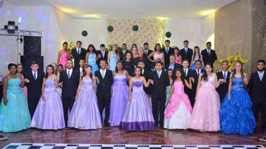 13º Baile dos Sonhos contou com a participação de 20 debutantes em 2017