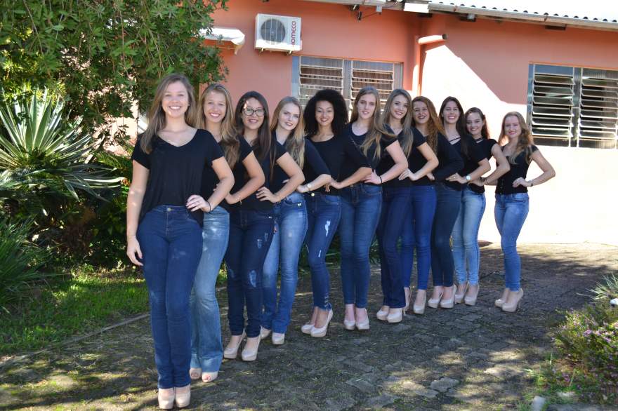 Onze belas candidatas disputarão os títulos de Rainha e Princesas 