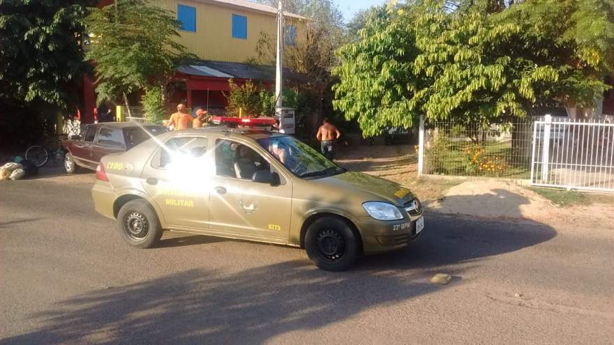 Perseguição terminou em tiroteio na rua da Praia - Fotos: Divulgação / Whatsapp