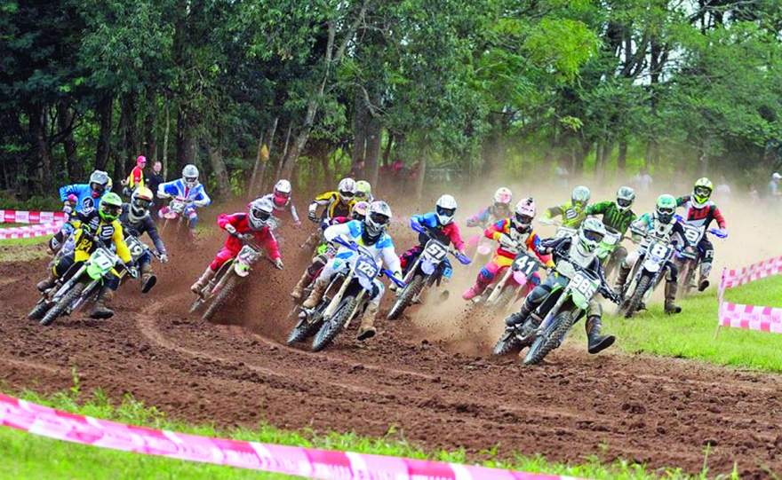 Pegas de Velocross ocorrem neste domingo durante a Expocande - Crédito: Divulgação / FGM