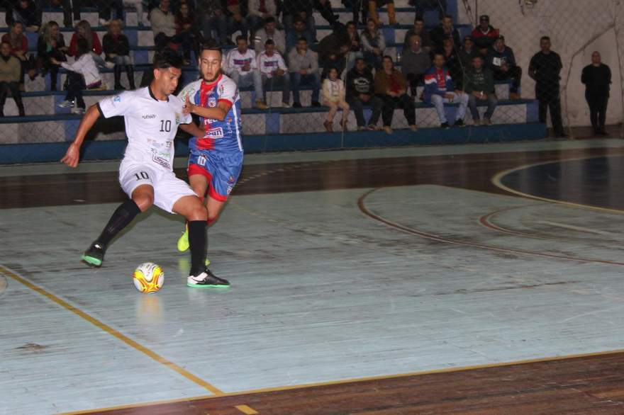 Atlético  3 x 4 Teutônia Futsal
