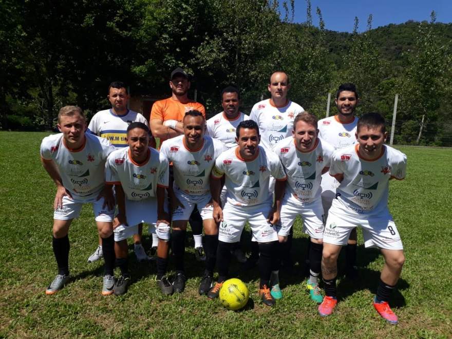 A equipe do Ewaldo Prass está na final da 13ª Copa Curva do Rio de Futebol Sete