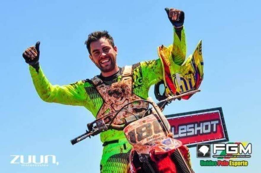 Jórdan Martini, piloto de Velocross e promotor de eventos. 