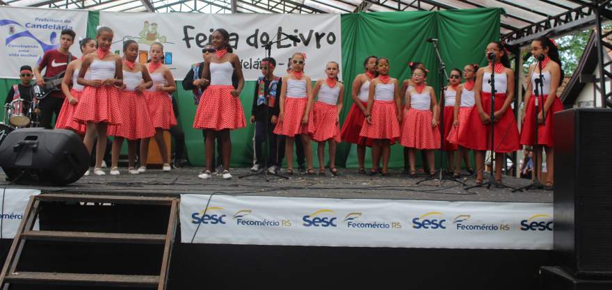 No intervalo teve apresentação do grupo de dança do Cecoas