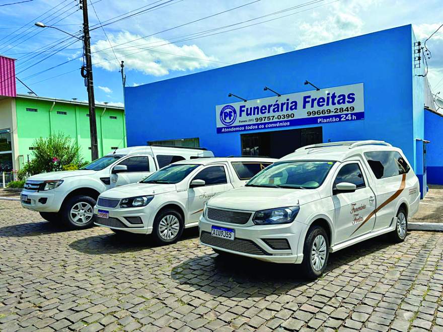 Também conta com sedes em cidades da região e serra
