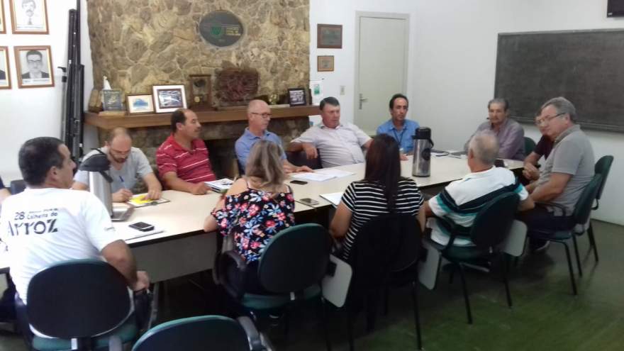 Reunião definiu as propriedades contempladas com a construção de biodigestores em Candelária