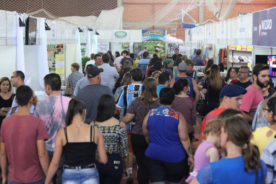 Espaços na feira começaram a ser comercializados na quinta (FOTO: Frederico Sehn)