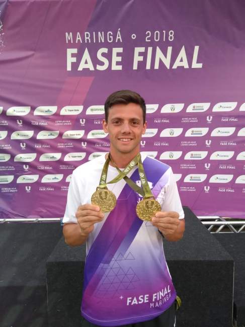 Mauricio Scota obteve dois ouros no 100 metros costa e 200 metros medley