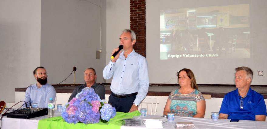 Prefeito Paulo Butzge participou da solenidade de abertura - Crédito: Erni Bender / Prefeitura de Candelária