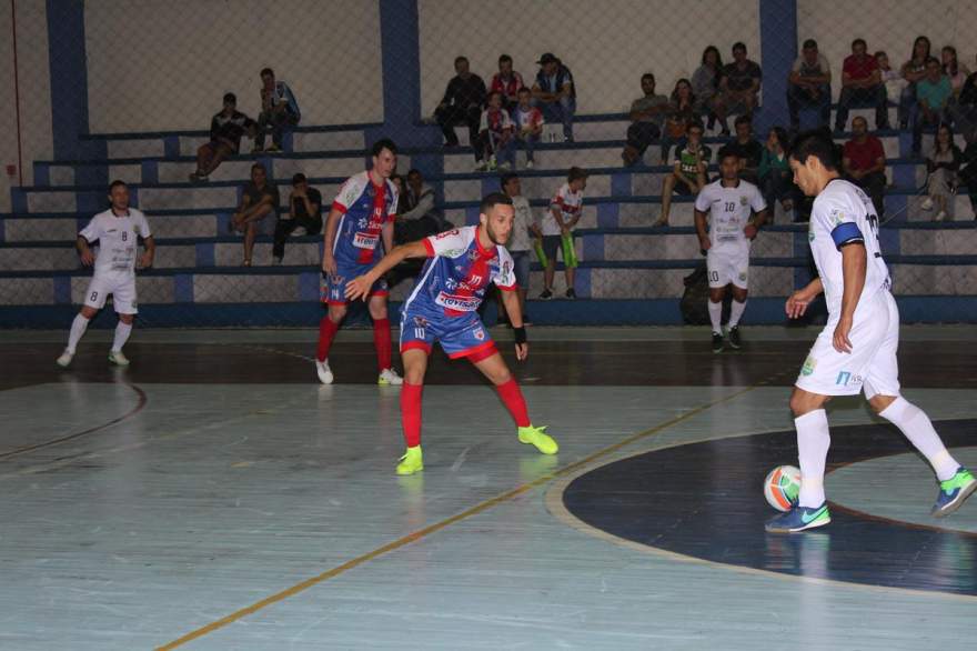 Clube Atlético Candelariense 4 x 3 Teutônia Futsal