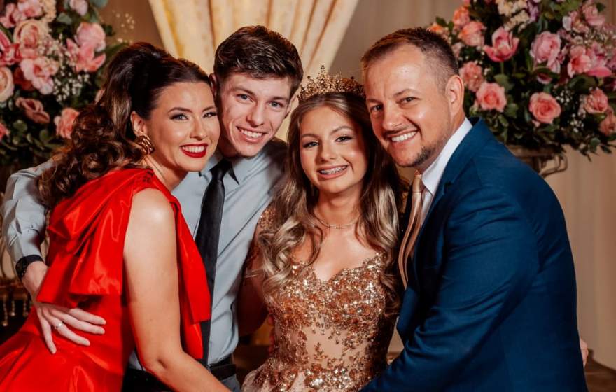 Giovana, Guilherme, Valentina e Jairo Bencke