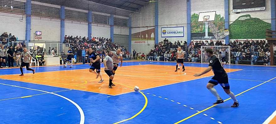 Ewaldo Prass 3 x 0 Az 13 FC