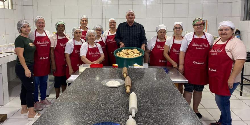 Prefeito Rim esteve com as mulheres nos primeiros dias de produção (Foto: Divulgação | AI Prefeitura)