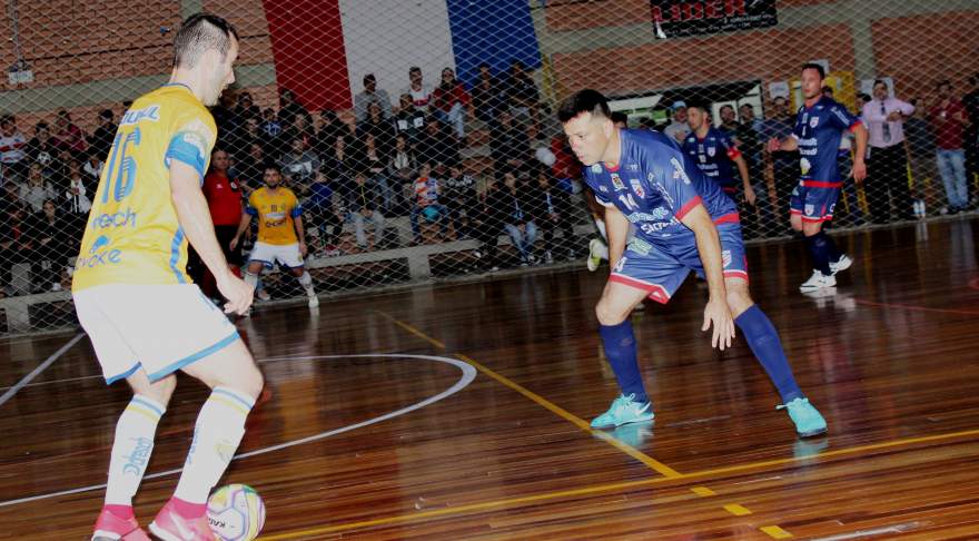 Atlético 4 x 3 Pelotas