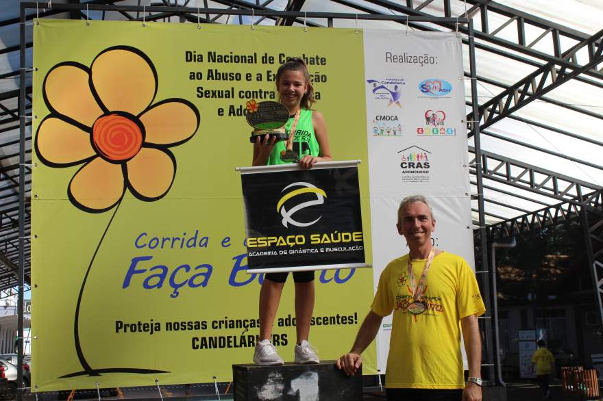 Premiação 16/19 anos feminino 4km