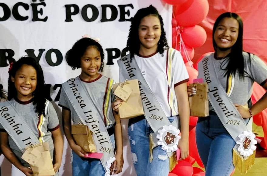 Pietra, Valenthina, Kauany e Náthali, as Soberanas da Escola Christiano