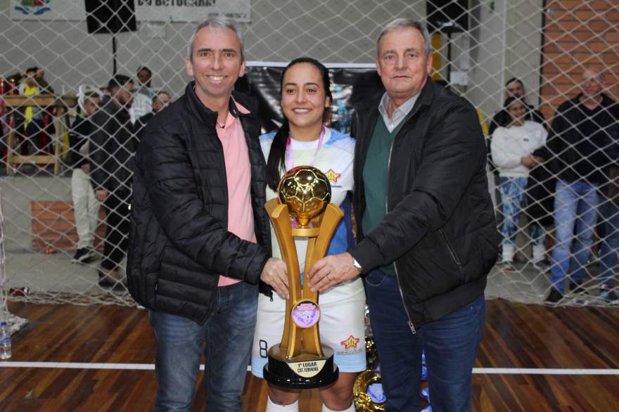 Colégio Medianeira, campeão feminino