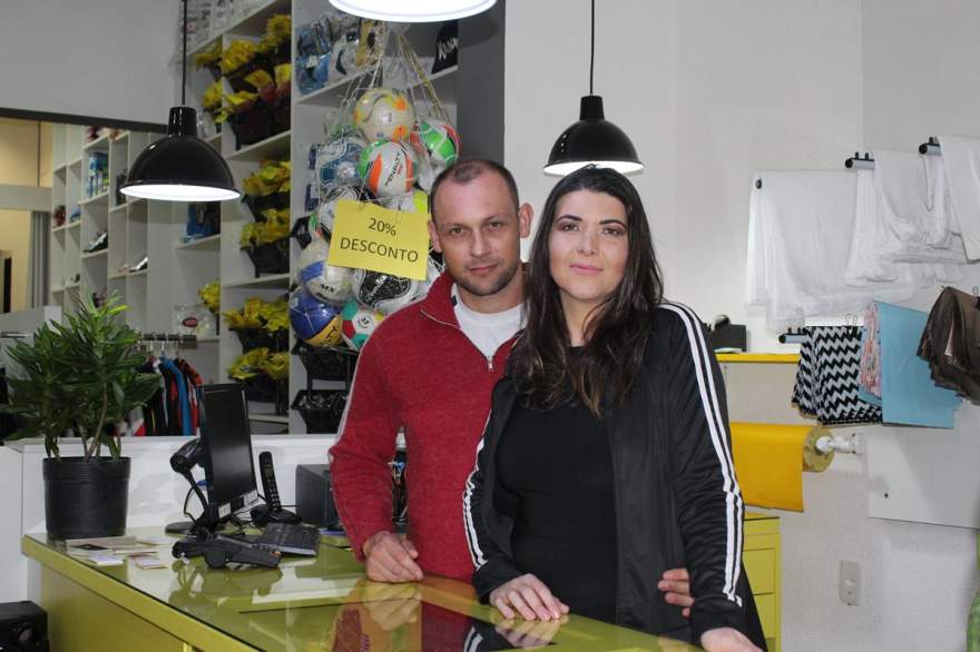 Carin Gewehr e Alexandre Türk: o casal proprietário da loja