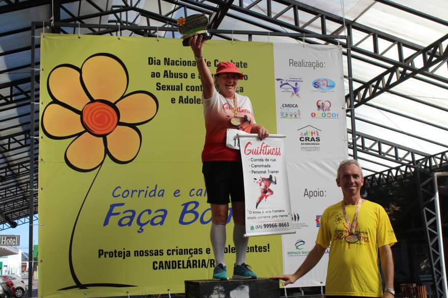 Premiação acima de 65 anos feminino 4km