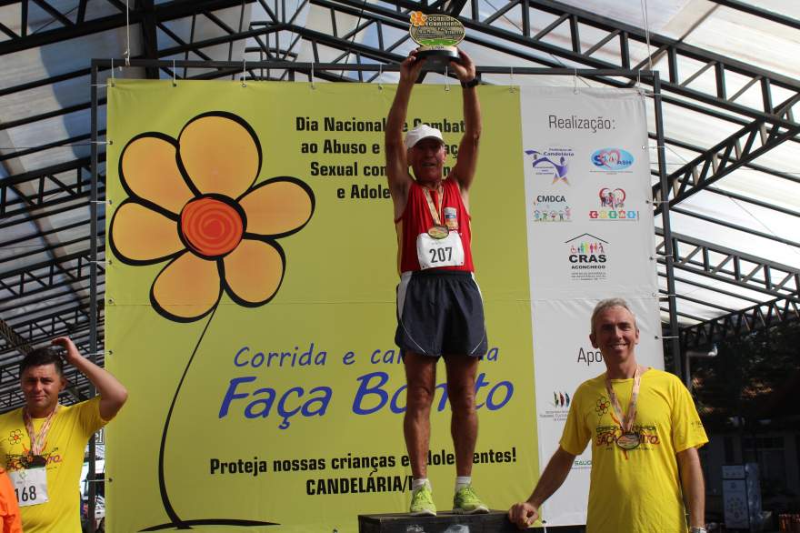 Premiação acima de 65 anos masculino 8km