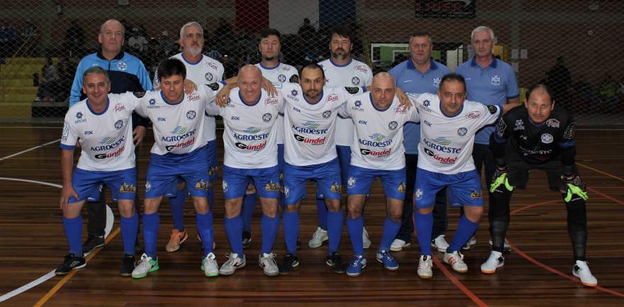 A equipe do Olarias, na categoria veteranos