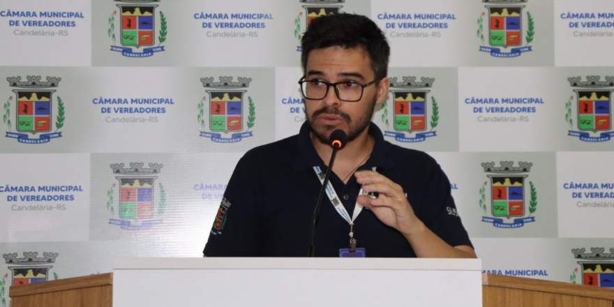 Miguel Avila Garcia esteve na Câmara na manhã desta segunda, 25, para apresentar o relatório (Foto: Maieve Soares | AI Câmara de Vereadores)