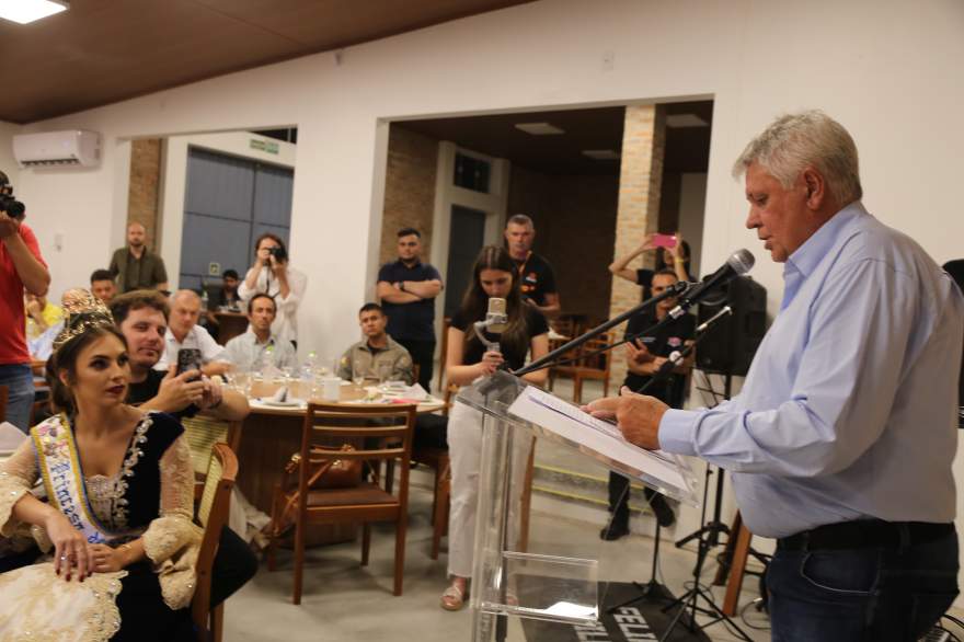 Clairton Kleinert, presidente da ACIC, trouxe um histórico da Expocande