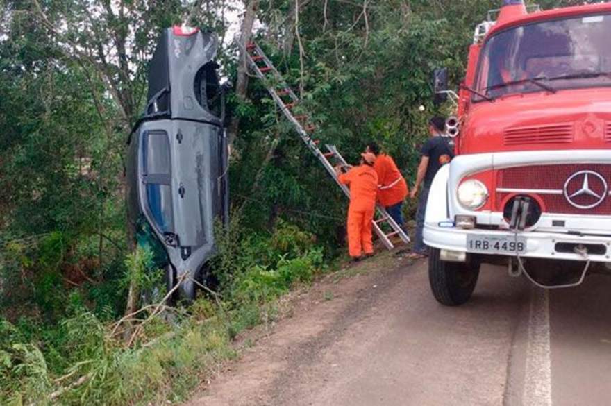 Ocorrência foi atendida por Bombeiros Voluntários, Samu e EGR
Créditos: Arzélio Strassburger, Bombeiro Voluntário