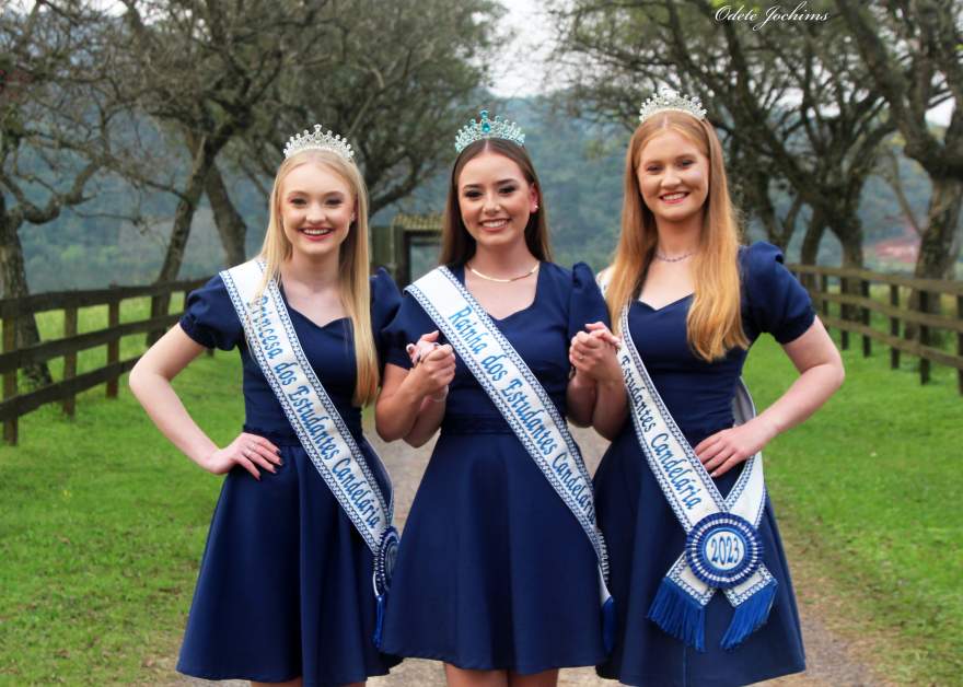 As atuais Soberanas dos Estudantes de Candelária são Manuela Dunke, Glauci Jahnke e Diemily Borstmann.