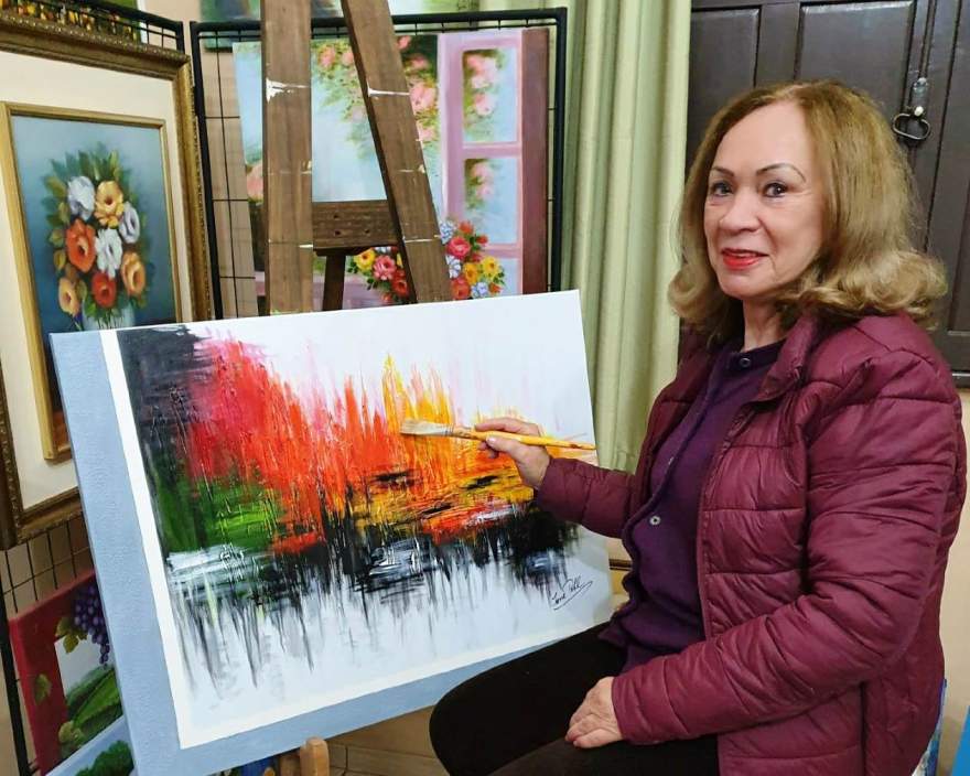 Ione Pohl, artista plástica e professora de pintura. 