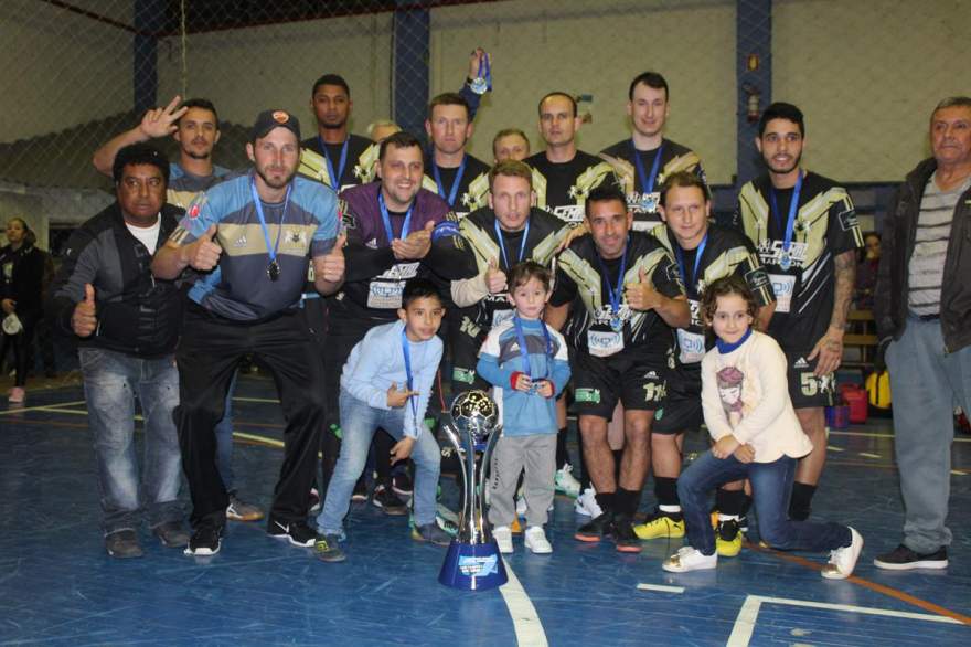 A equipe da Semal, com a premiação do vice-campeonato livre