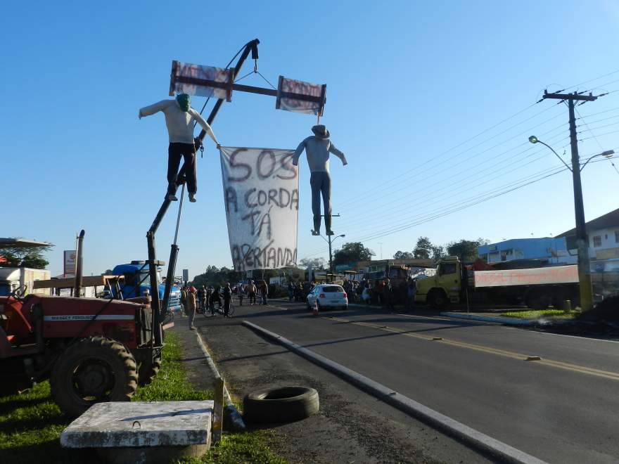 Protesto em Novo Cabrais permanece sem data para ser encerrado