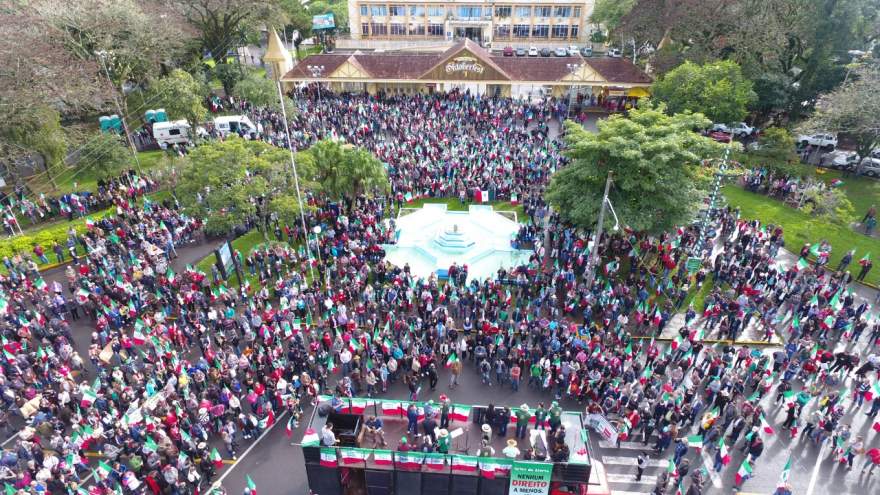 Evento iniciou em frente ao Parque da Oktoberfest em Santa Cruz do Sul